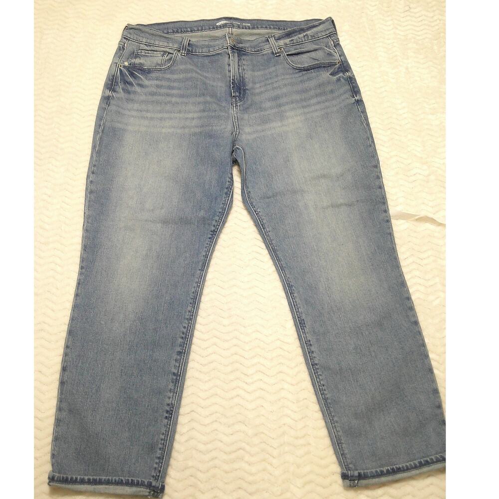 NWOT Old Navy Boyfriend Midrise Women's Denim Jeans 16 Light Wash